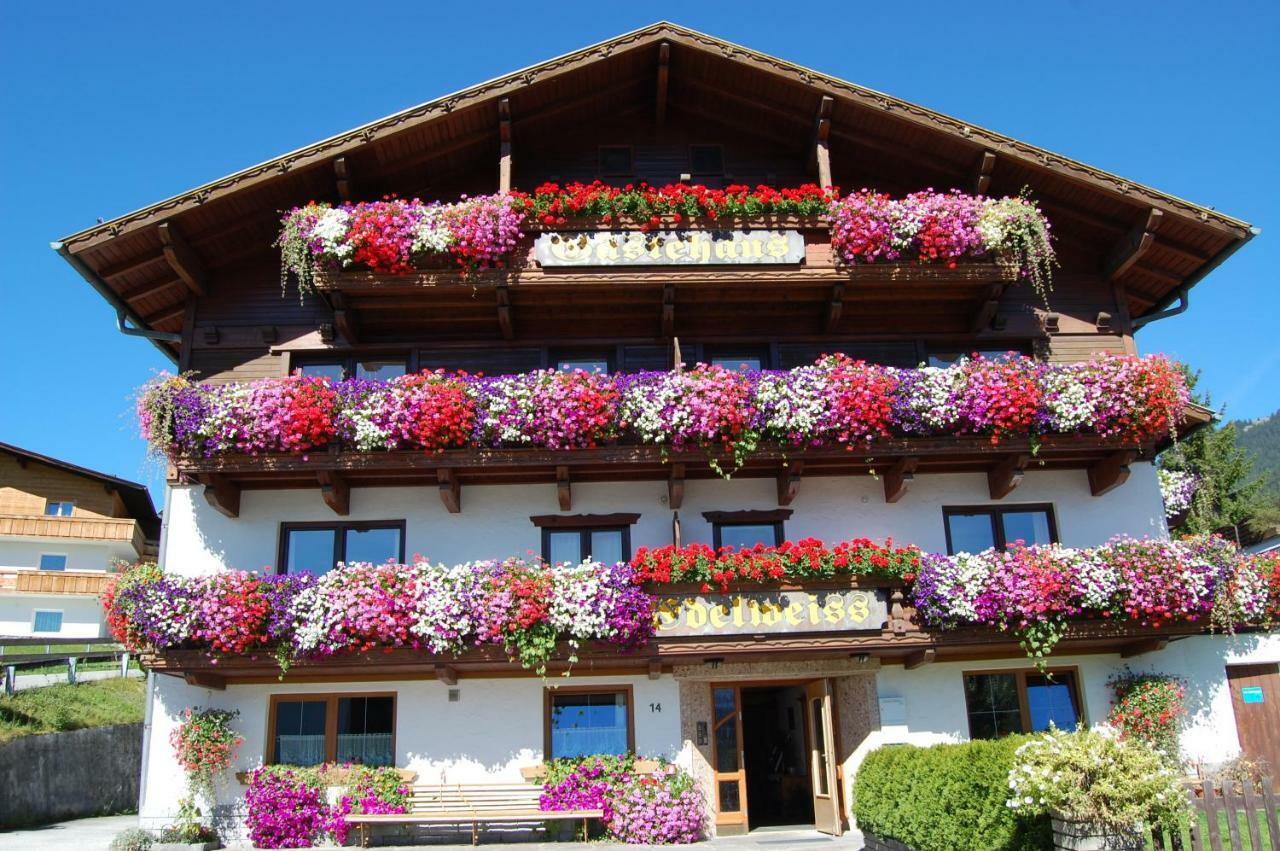 Gaestehaus Edelweiss Райт-бай-Зефельд Екстер'єр фото
